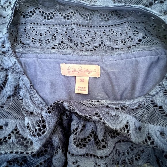 Lilly Pulitzer High Tide Navy Scalloped Stripe Lace Lyra Top Size XS XSmall - Picture 3 of 6